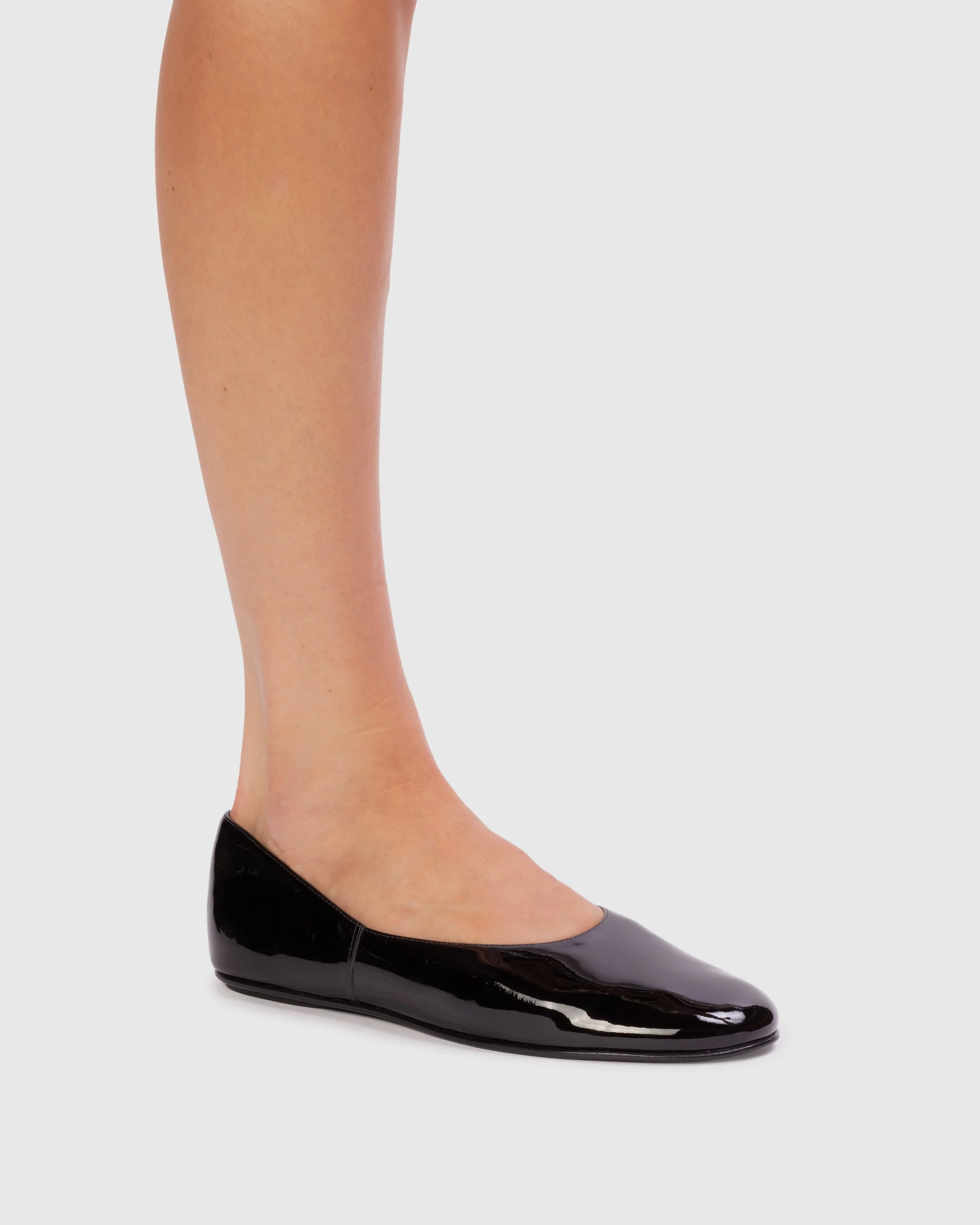 Ezra Flat - Image 2